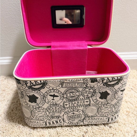 Parisian Print Storage Box - Picture 3 of 3